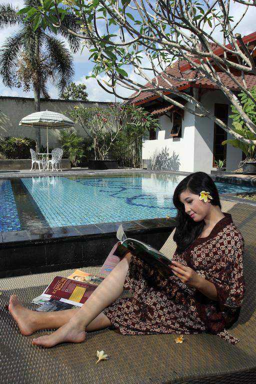 Dalem Agung Palagan 99 Boutique Hotel Yogyakarta Exterior photo